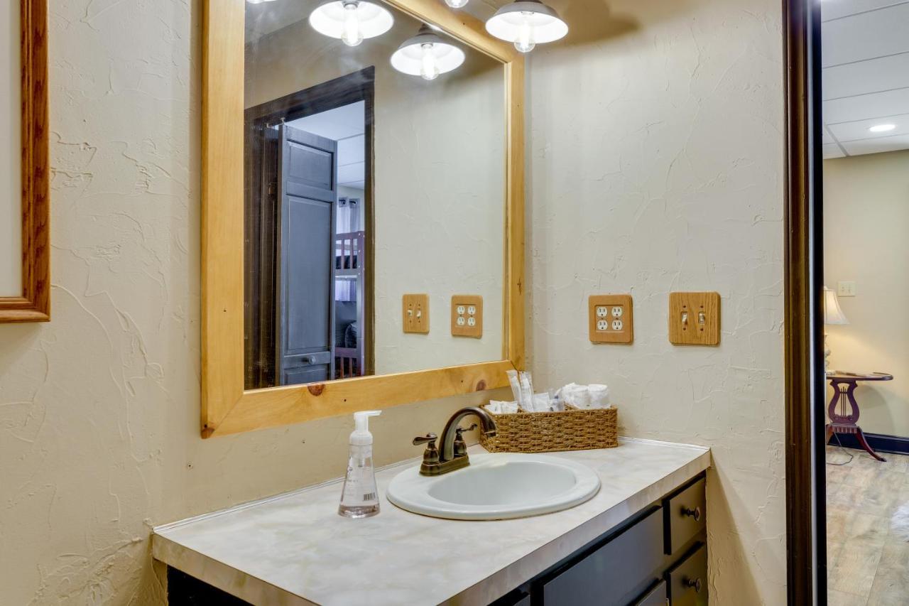 Pet-Friendly Hickory Vacation Rental With Fire Pit! Eksteriør billede